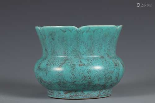 Lujun glaze slag bucket in Qing Dynasty