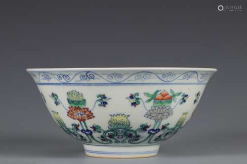 Colorful flower bowl of Qing Dynasty