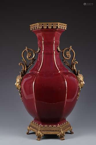 Qing Dynasty red glazed gold painted hexagonal bottle