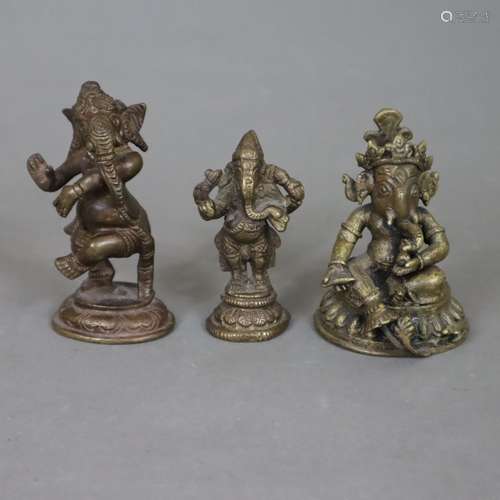 Trois figures de Ganesha - Inde/Népal, bronze, patiné brun, ...