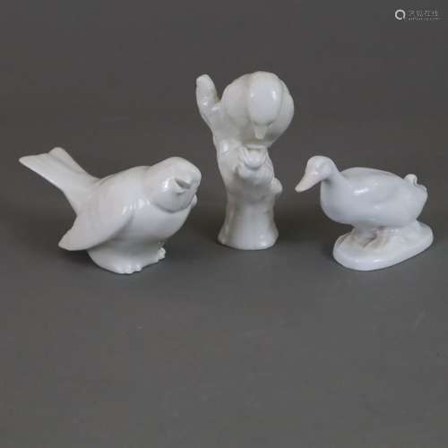 Trois figures d'oiseaux - 1x moineau, KPM Berlin, design par...