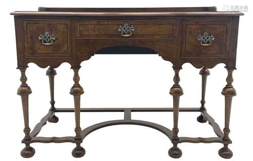 20th century Queen Anne style kneehole writing table