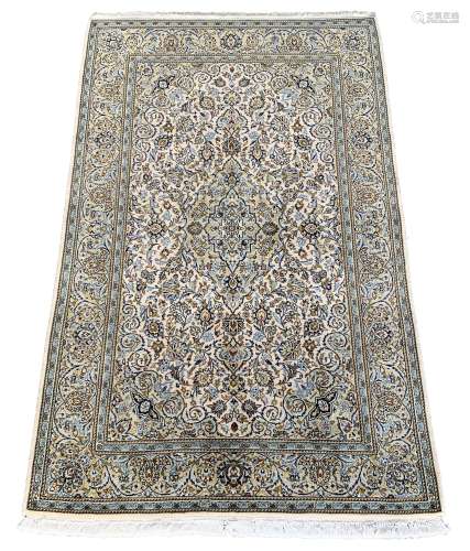 Fine Kashan rug