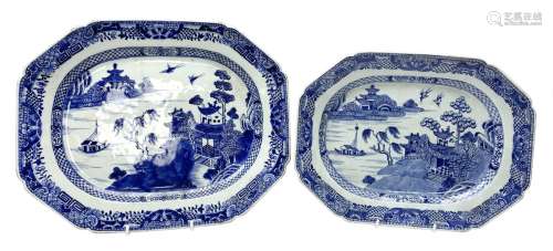 Two late 18th/early 19th century Chinese export blue and whi...
