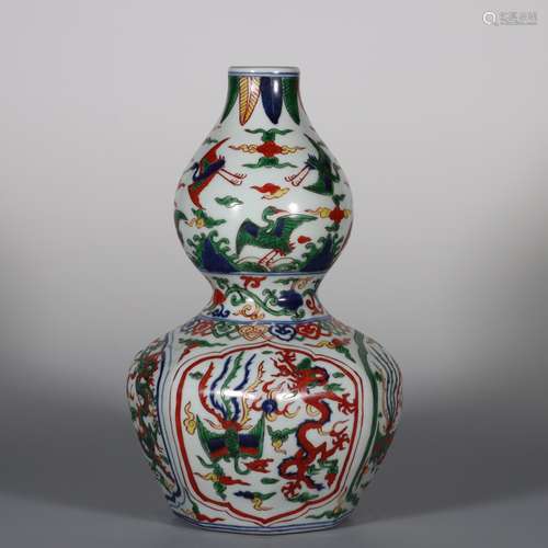 WUCAI DRAGON AND PHOENIX DOUBLE GOURD-SHAPED VASE, MING WANL...