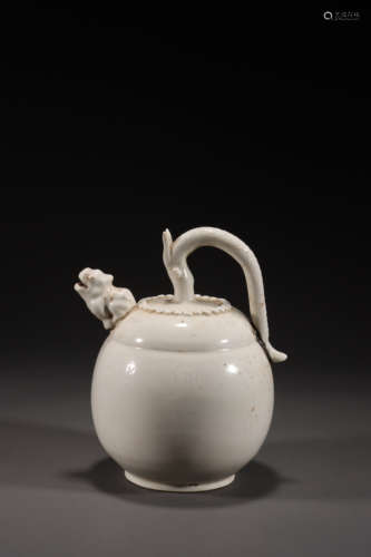 DING WARE WHITE GLAZE LION-SPOUT POT