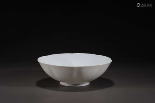 WHITE GLAZE LOBED BOWL