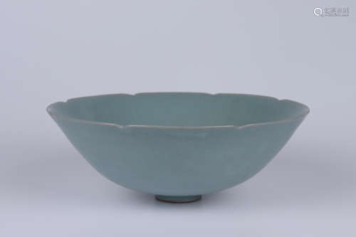 RU TYPE LOBED BOWL