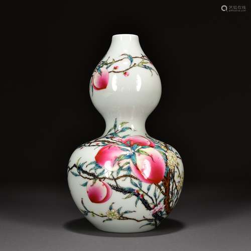 FAMILLE ROSE PEACHES DOUBLE GOURD-SHAPED VASE, QING YONGZHEN...