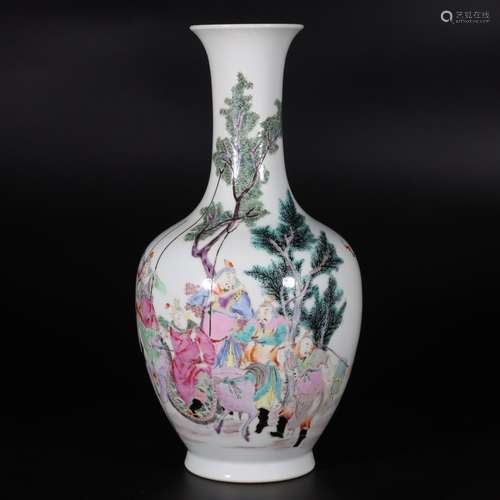 FAMILLE ROSE FIGURE GLOBULAR VASE