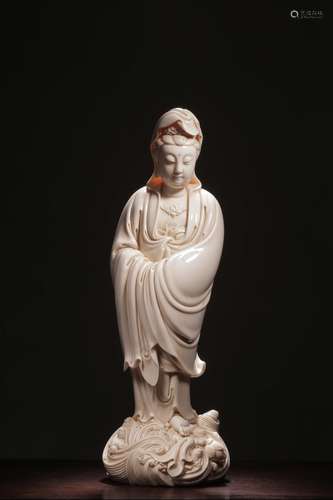 A WHITE GLAZE FIGURE OF AVALOKITESVARA, HE CHAOZONG MARK