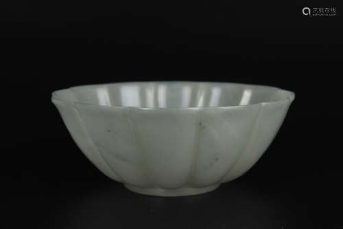 A CARVED JADE LOBED BOWL