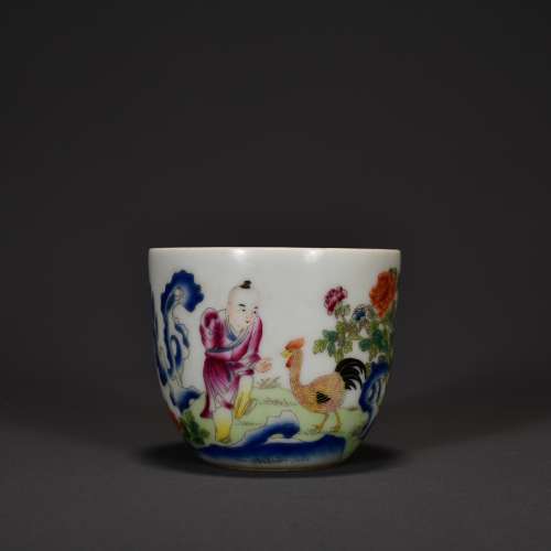 FAMILLE ROSE KID AND ROOSTER CUP, QING QIANLONG PERIOD