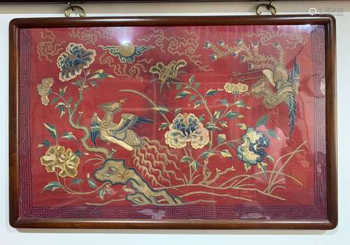 AN EMBROIDERED PHOENIX AND PEONY HANGING PANEL