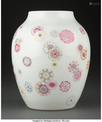 A Chinese Enameled Porcelain Vase Marks