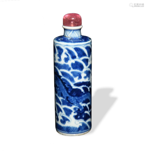 Chinese Blue and White Dragon Snuff Bottle, 19th十九世纪 青花...