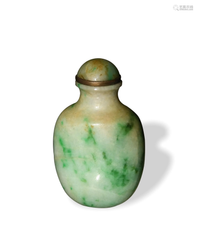 Chinese Jadeite Snuff Bottle, 19th Century十九世纪 翡翠鼻烟壶