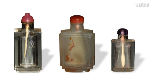 Three Chinese Agate and Crystal Snuff Bottles, 19th C#十九世...