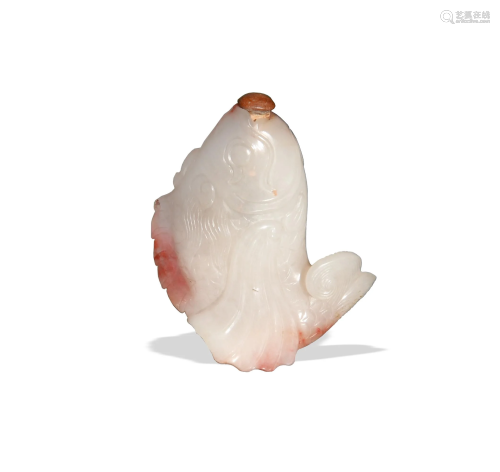 Chinese Fish-Shaped Agate Snuff Bottle with Stand, 18th十八世...