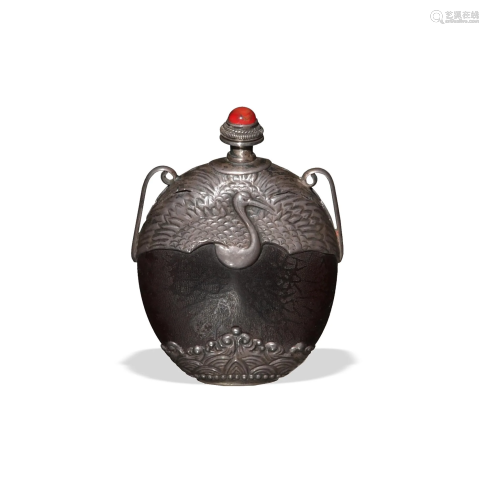 Silver Mounted Seedpod Snuff Bottle,19th C#十九世紀 盒包銀鼻...