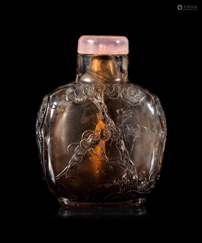 A Carved Smoky Quartz Snuff Bottle