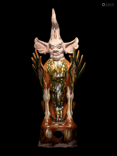 A Sancai Glazed Pottery Figure of an Earth