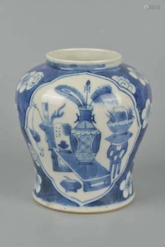 Qing Kangxi blue and white jar