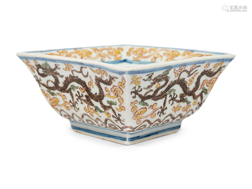 A Wucai Porcelain 'Dragon' Square Bowl