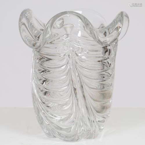 Vase Val St Lambert En cristal de forme torsadée à col lobé ...