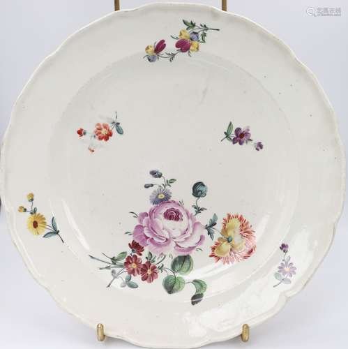 Assiette - Frankenthal En porcelaine de forme lobée, décor d...