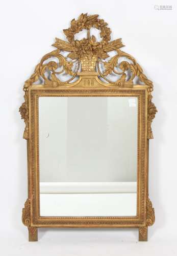 Important miroir en bois doré - Louis XVI En bois sculpté et...