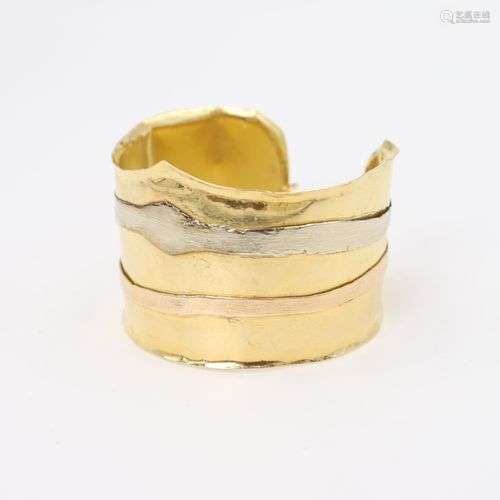 Bracelet En Or 14K, large bracelet manchette. Poids total: 4...