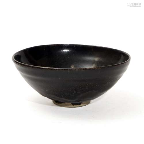 A black glaze cup of Ding kiln series, Song Dynasty
宋代定窑...