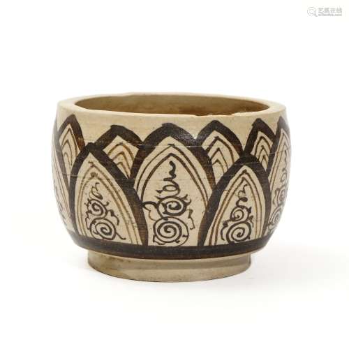 A piece of Jizhou kiln incense burner with lotus petal patte...