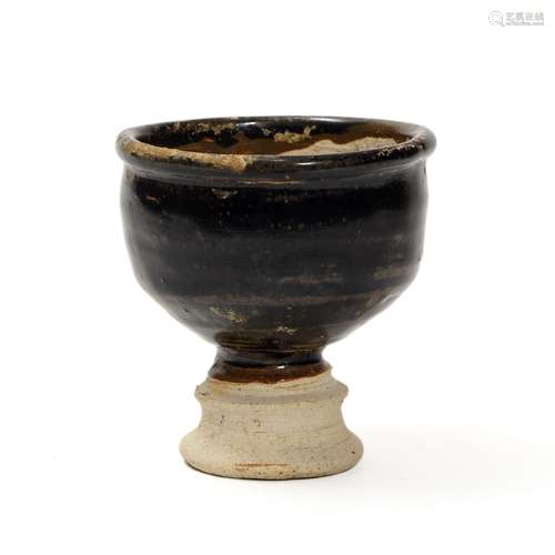 A piece of Cizhou kiln black glaze furnace, Song Dynasty
宋代...