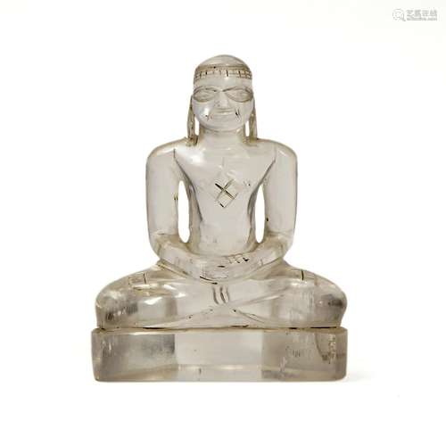 A crystal Buddha, from the 10th to 12th centuries
这是一尊10...