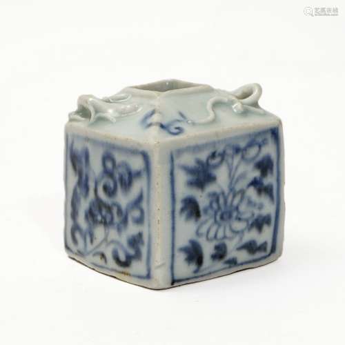 A blue and white square jar with floral pattern,Ming Dynasty...