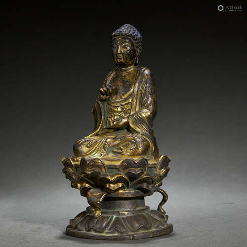 CHINESE GILT-BRONZE BUDDHA STATUE