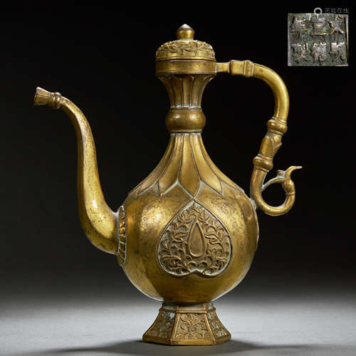 CHINESE GILT-BRONZE EWER