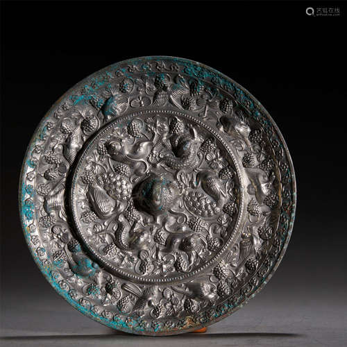 CHINESE BRONZE CARVED BEAST CIRCULAR MIRROR