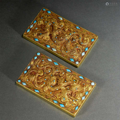 A PAIR OF TURQUOISES-INLAID PURE GOLD PANELS