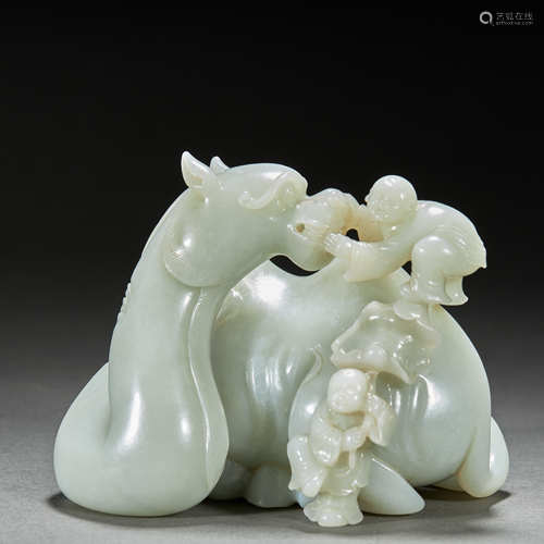 A HETIAN JADE CARVED 