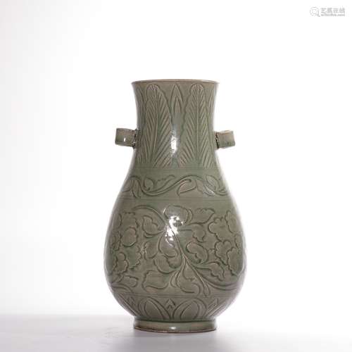 A YAOZHOU WARE CARVED VASE