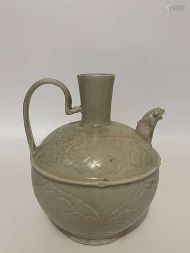 A DING WARE WHITE PORCELAIN WATER POT