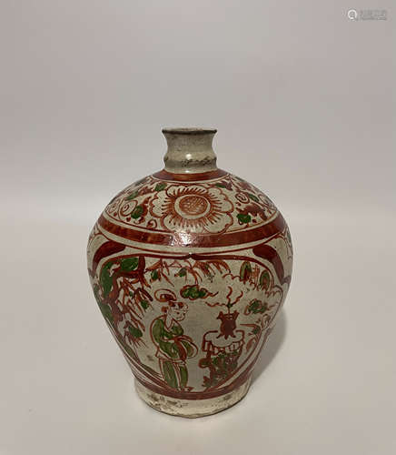 A RED AND GREEN-GLAZED VASE,MEIPING