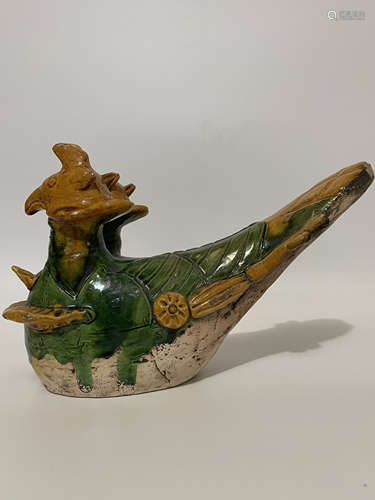 A SANCAI-GLAZED POTTERY BIRD