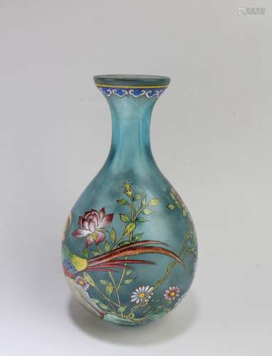 A Chinese Peking Enamel Glass Vase