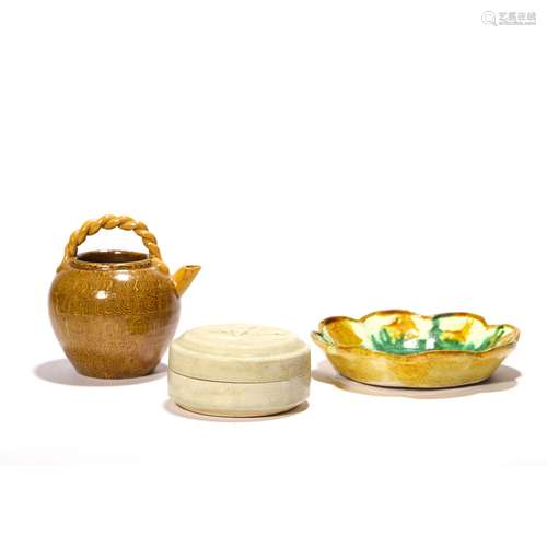 A Set of Sancai Bowl, Pot & Vase