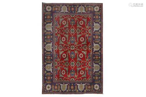 A FINE QASHQAI RUG, SOUTH- WEST PERSIA