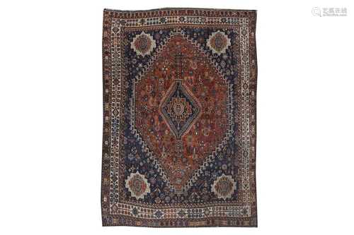 AN ANTIQUE QASHQAI CARPET, SOUTH-WEST PERSIA